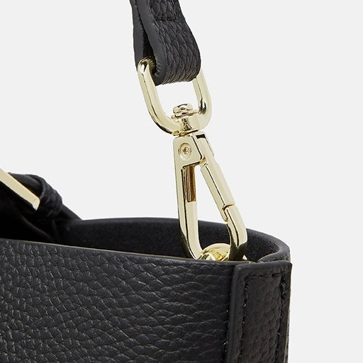 Elegant Leather Commuter Tote Bag with Pouch