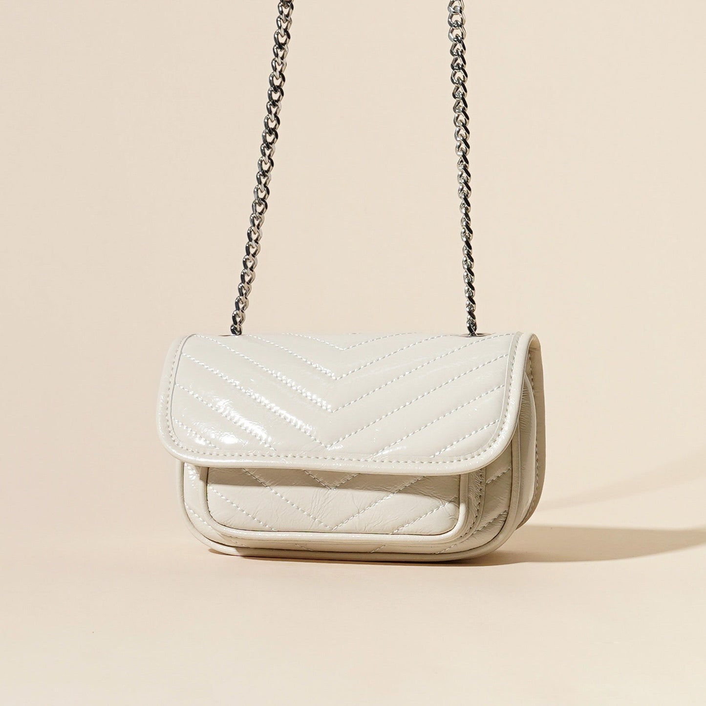 Elegant Mini Flap Bag in Genuine Leather with Silver Chain