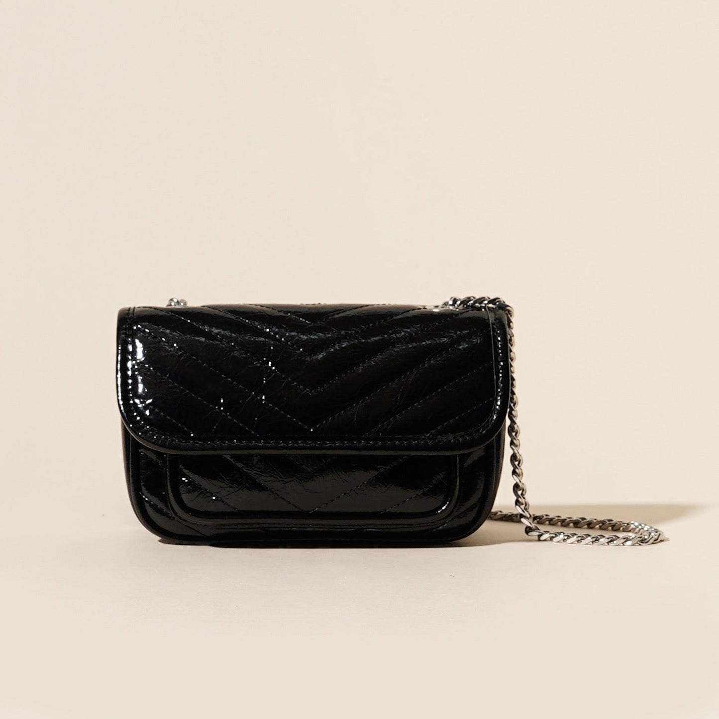 Elegant Mini Flap Bag in Genuine Leather with Silver Chain