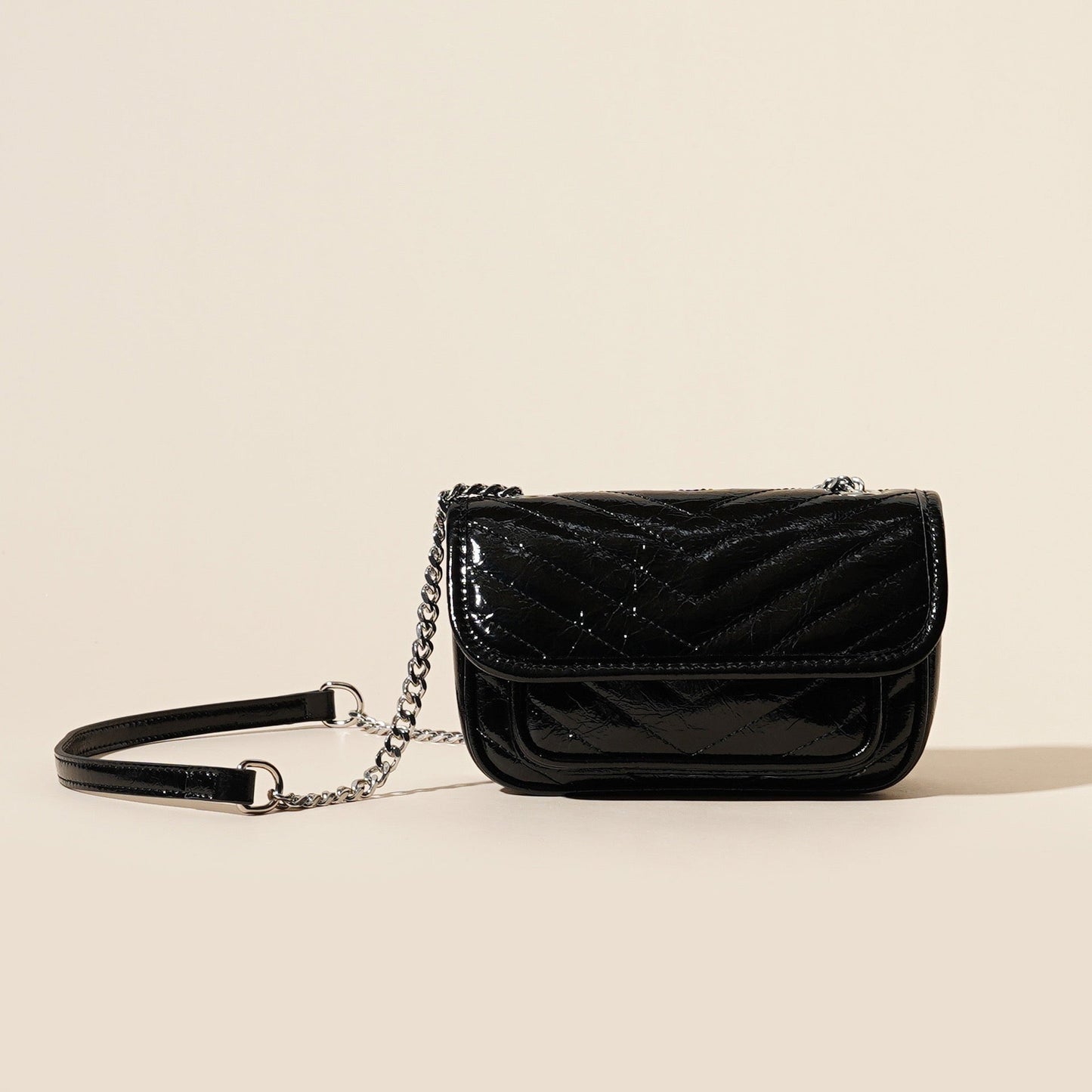 Elegant Mini Flap Bag in Genuine Leather with Silver Chain