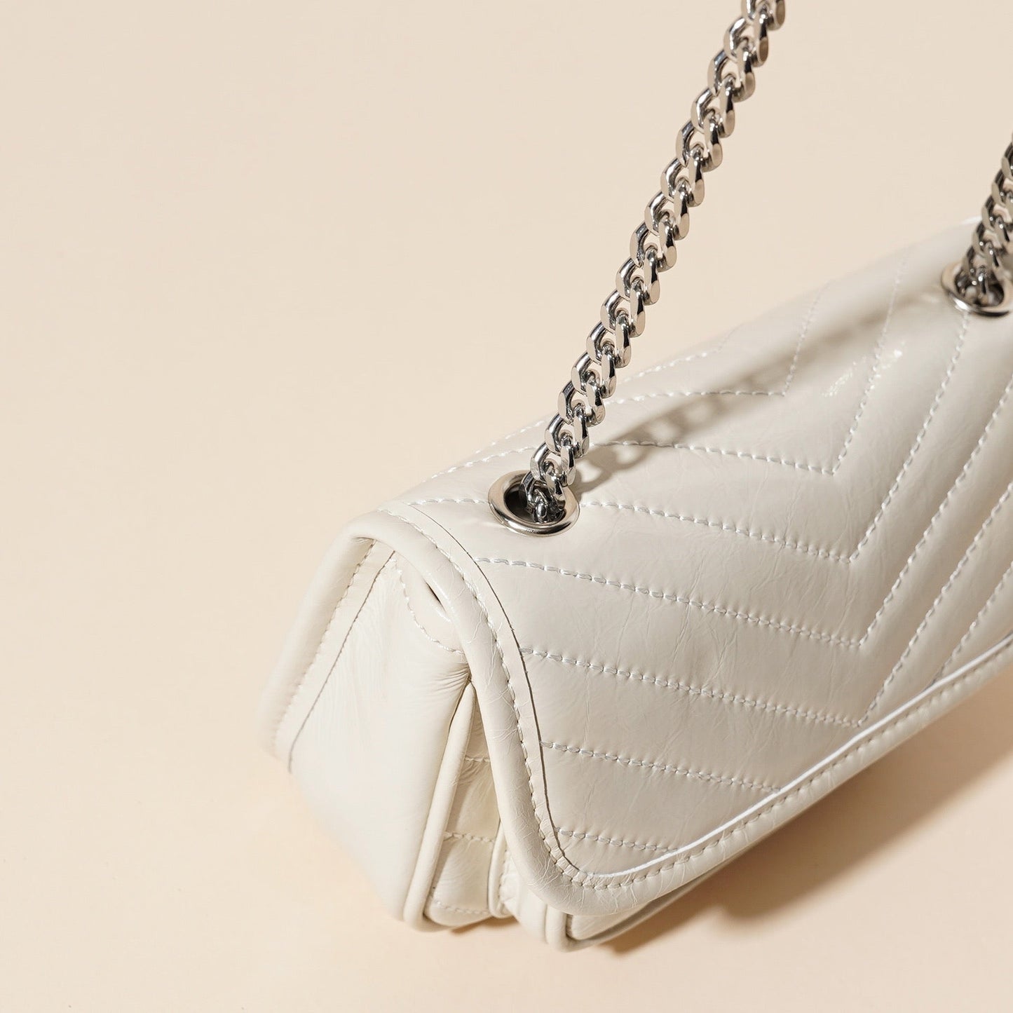 Elegant Mini Flap Bag in Genuine Leather with Silver Chain