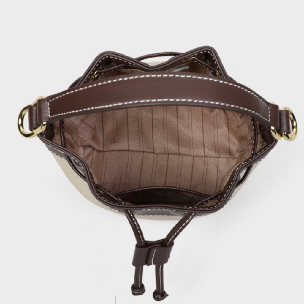 Genuine Leather Pendant Bucket Handbag – Creamy White Elegance