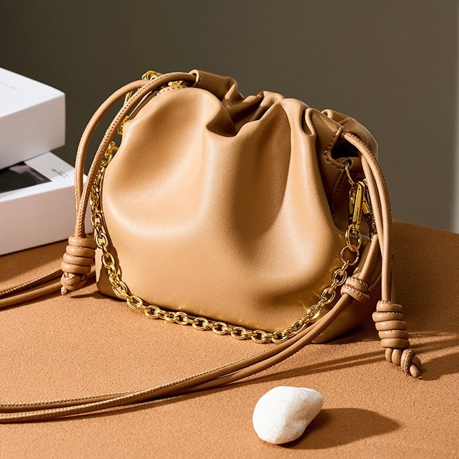 Chic Cloud Bag in Genuine Leather with Detachable Chain