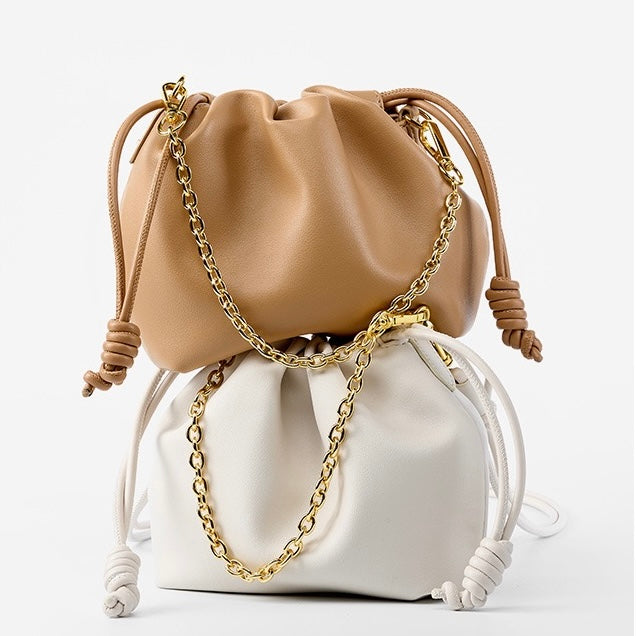 Chic Cloud Bag in Genuine Leather with Detachable Chain
