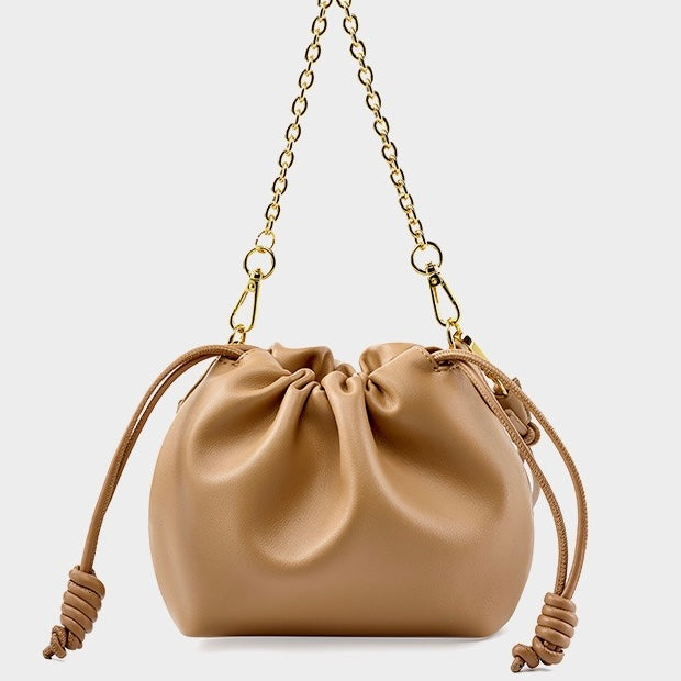 Chic Cloud Bag in Genuine Leather with Detachable Chain