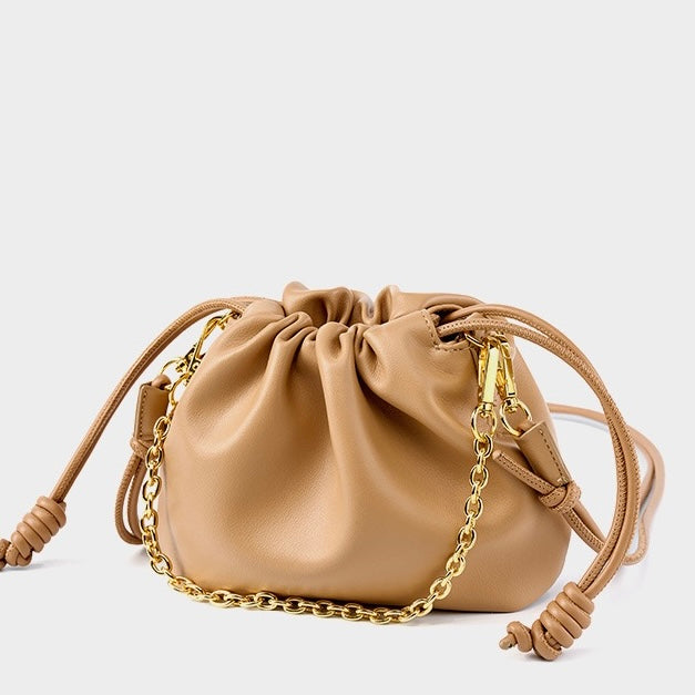 Chic Cloud Bag in Genuine Leather with Detachable Chain