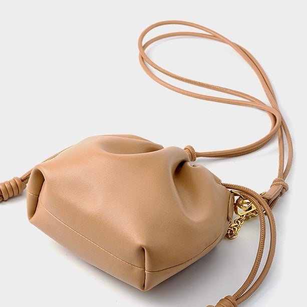 Chic Cloud Bag in Genuine Leather with Detachable Chain