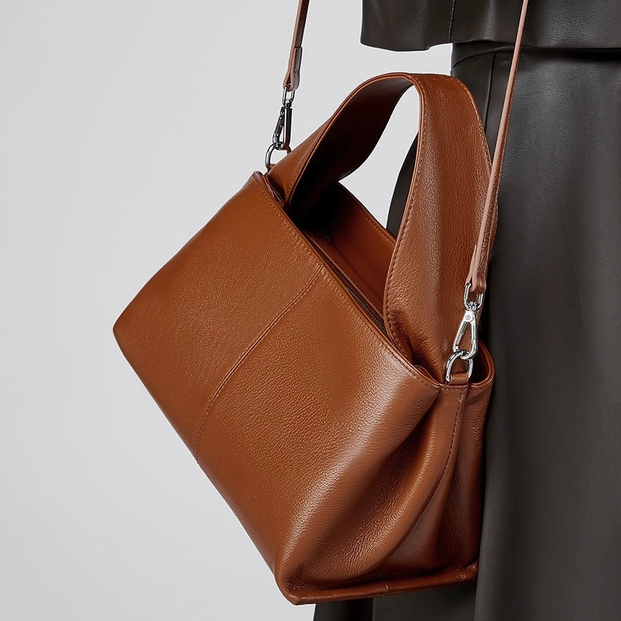 Vintage Elegance: Women's Genuine Leather Top-Grain Shoulder Bag