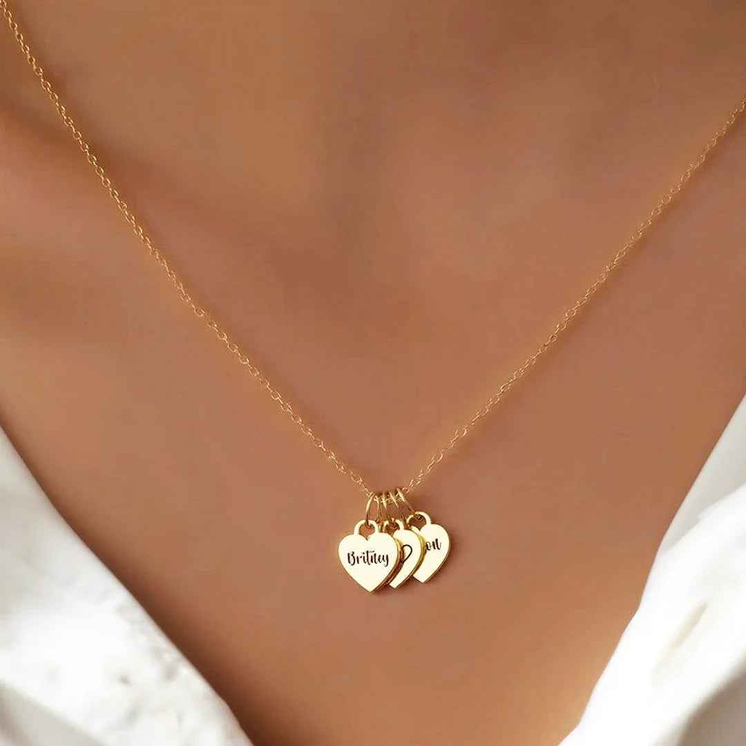 Multi-Heart Name Necklace Giulia - Personalised Connection With Up To 8 Engraved Hearts
