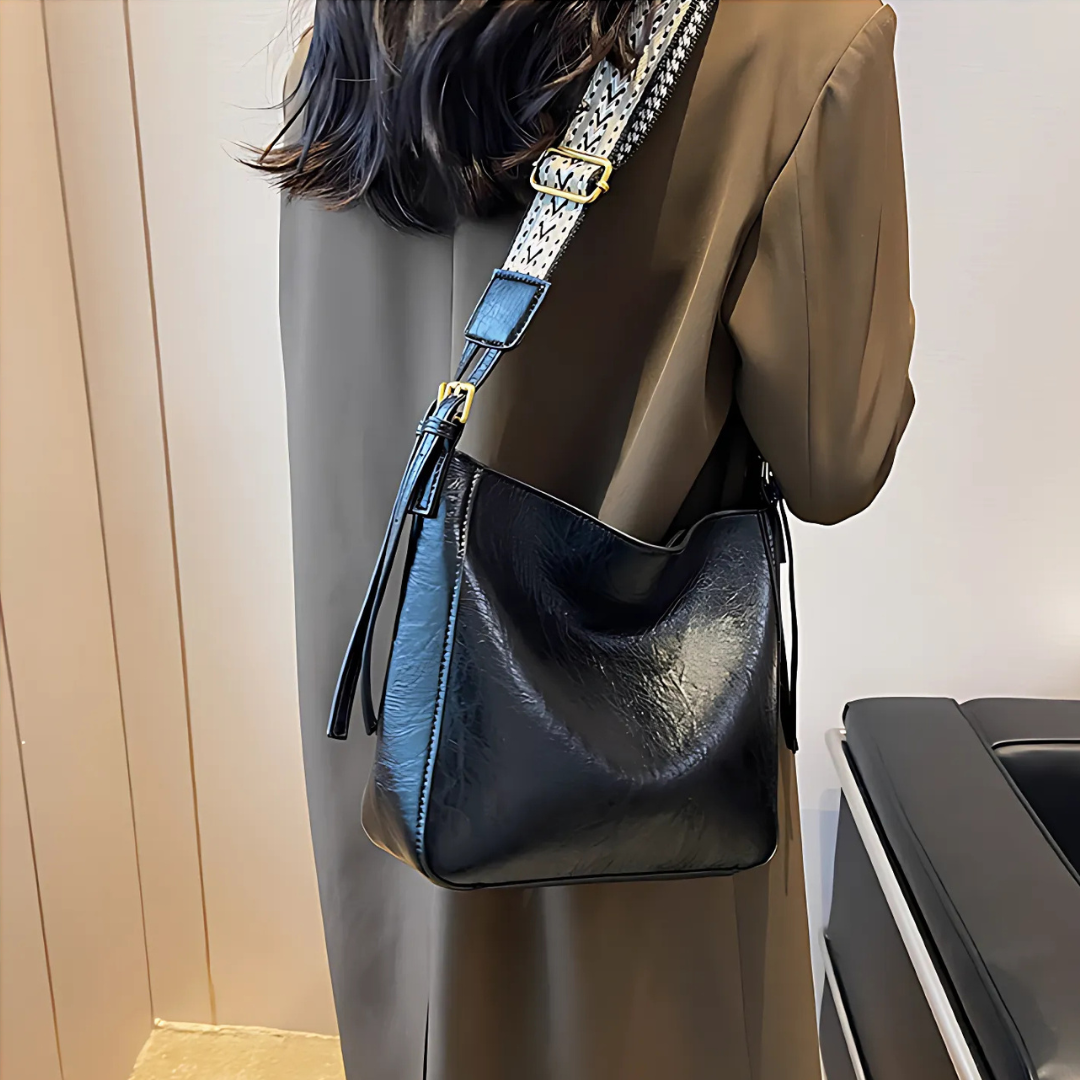 Velanci Nera Luxe Handbag