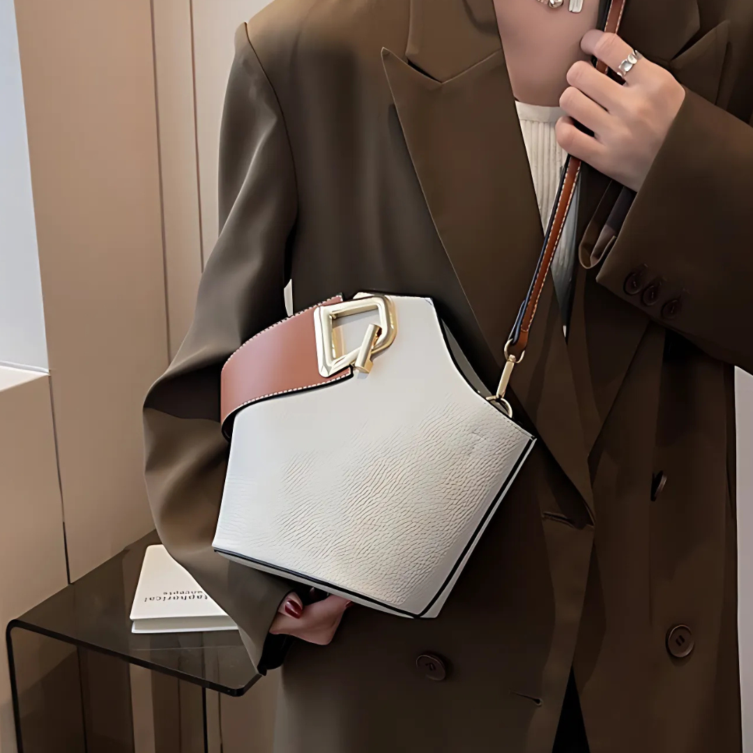 Velanci Marca Luxurious Handbag: A Timeless Elegance