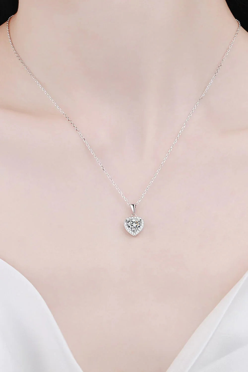 Heart Necklace - Sterling Silver 1 Carat Moissanite Halo Velanci