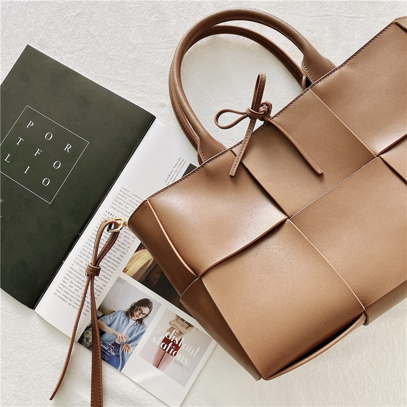 Velanci Leather Tote Bag – Timeless Elegance Redefined