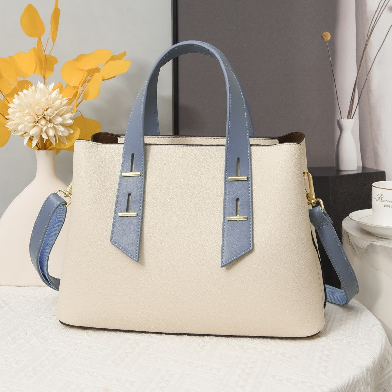 Leonora Leather Handbag: Elegance Redefined