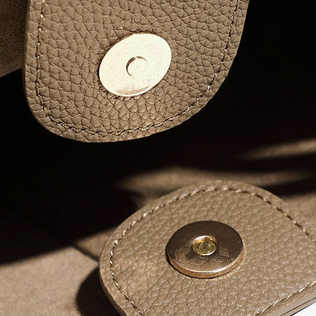 Genuine Pebbled Leather Tote Bag with Pouch - Urban Elegance Redefined