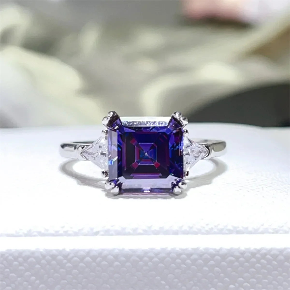 Ring Alessia - 3 Carat Moissanite Platinum-Plated Silver Women's Ring Velanci