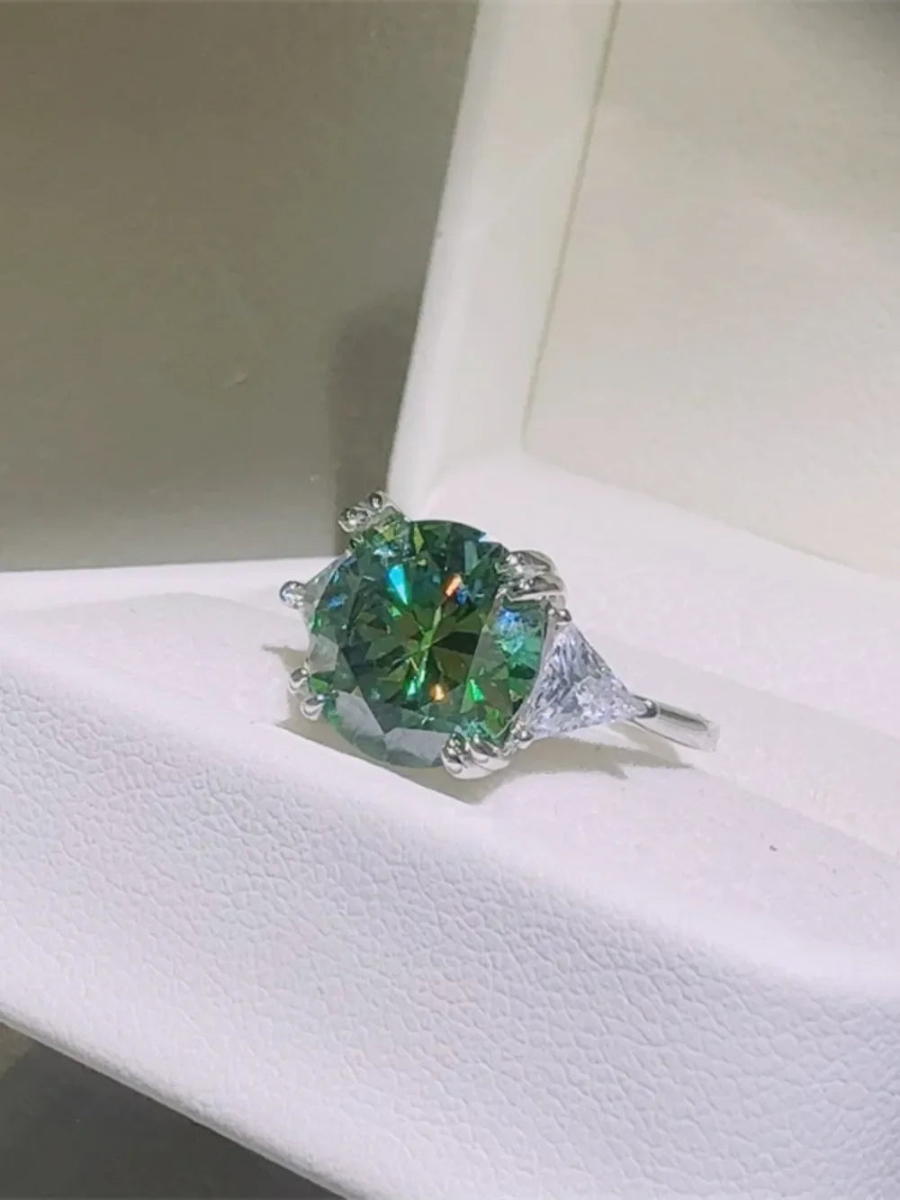 Moissanite Ring 5 Carat Luna - Brilliant Green Sparkle Women's Ring Velanci