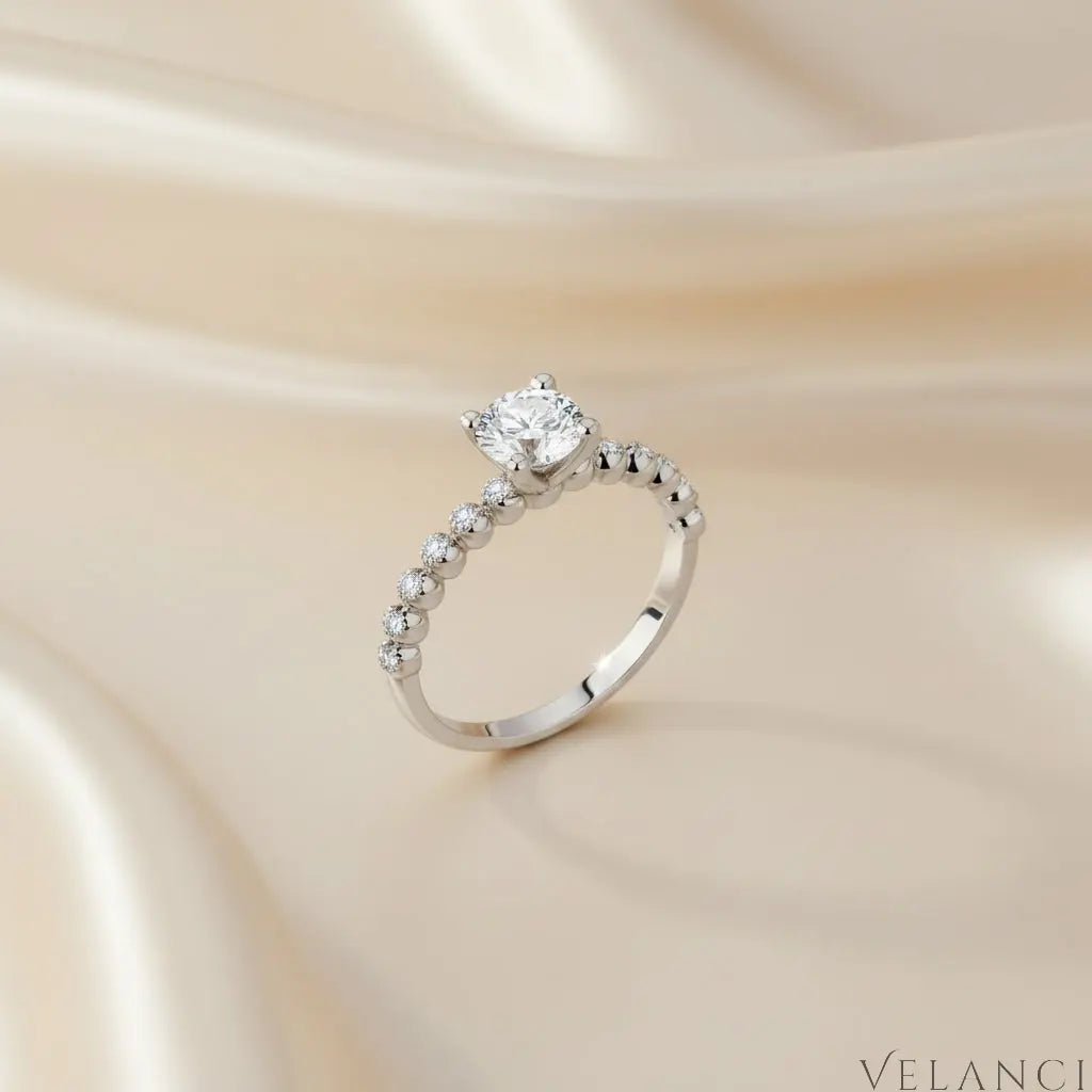 Ring Giulia - 1ct Moissanite in 4-Prong Sterling Silver Velanci