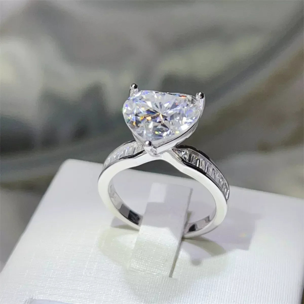 5 Carat Moissanite Heart Ring Isabella - Platinum-Plated Women's Ring Velanci