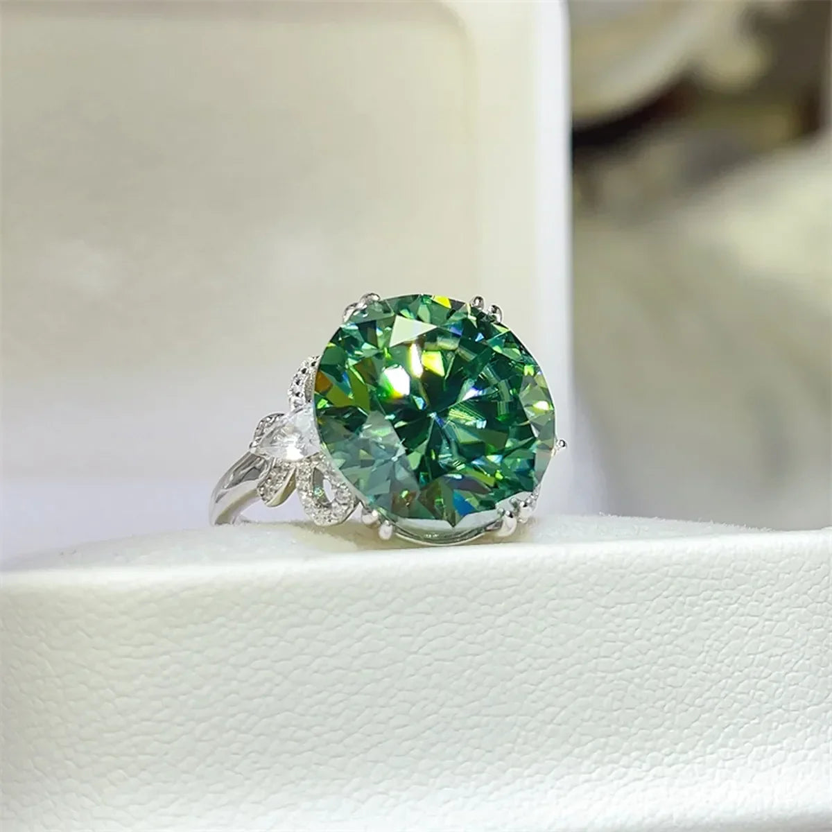 Moissanite Ring Giulia - 10 Ct Coastal Radiant Sparkle Women's Ring Velanci
