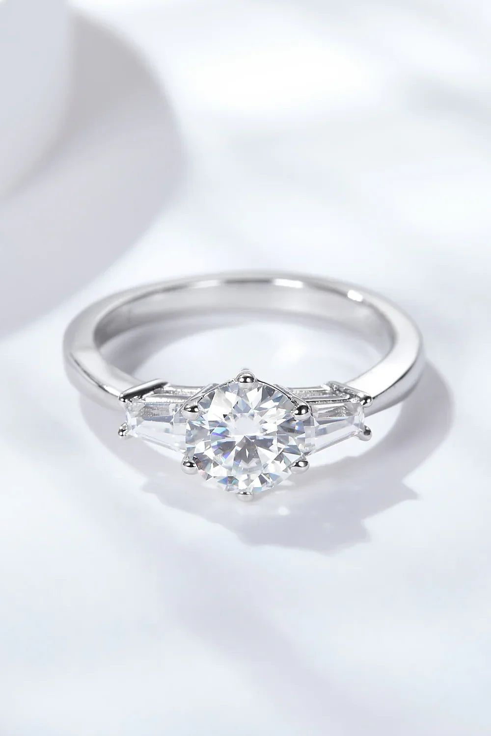 Ring Isabella - 1ct Moissanite Pt-Plated Center Solitaire Women's Ring Velanci