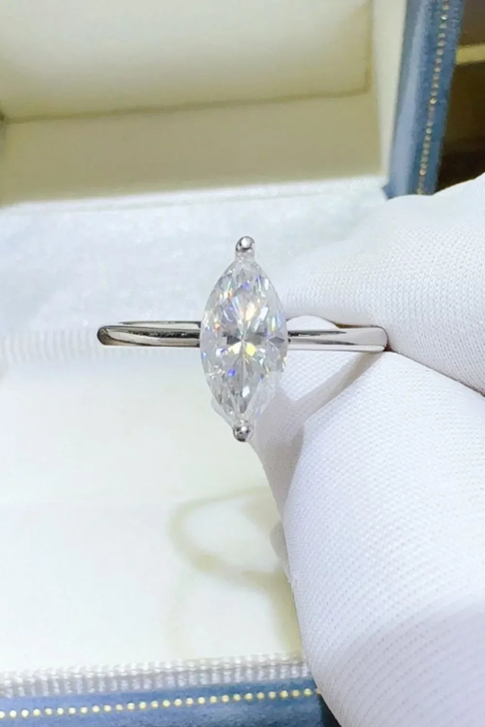 Moissanite Ring Isabella - 2 Carat Marquise Brilliance Women's Ring Velanci