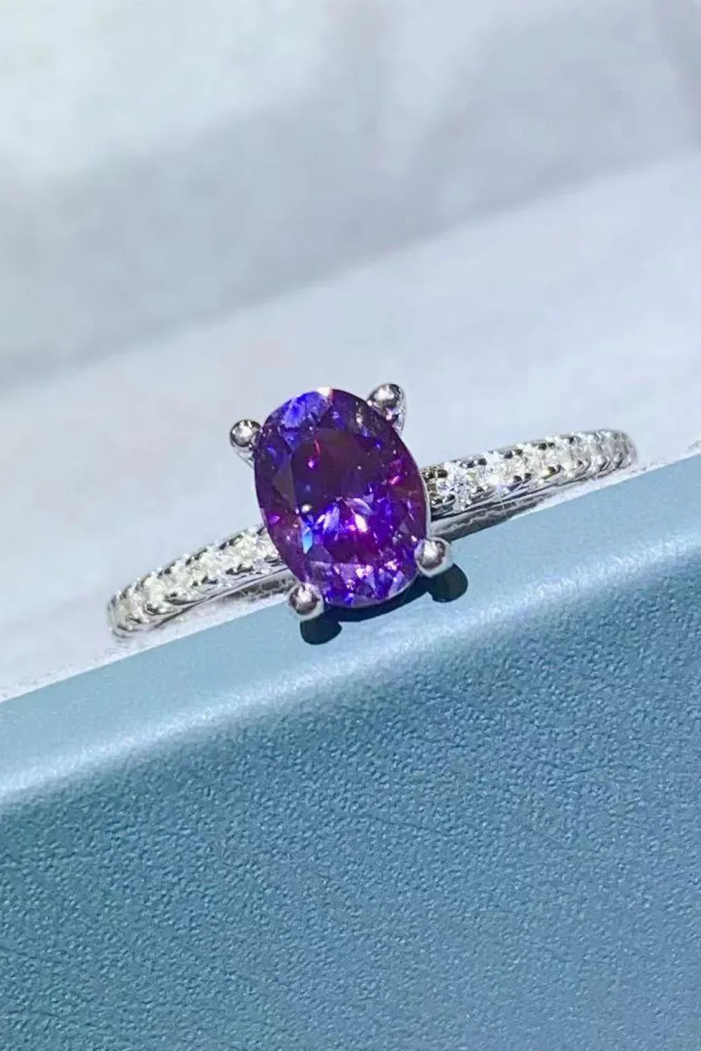 Ring Isabella - Purple Moissanite 1ct, 4-Prong Band Women's Ring Velanci