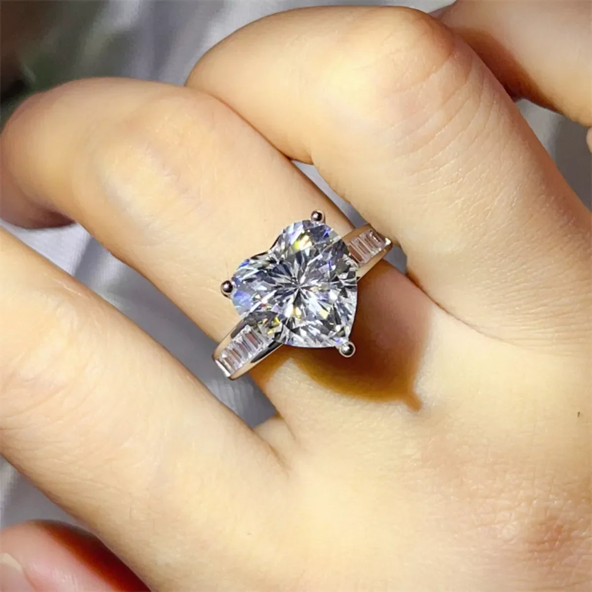 5 Carat Moissanite Heart Ring Isabella - Platinum-Plated Women's Ring Velanci