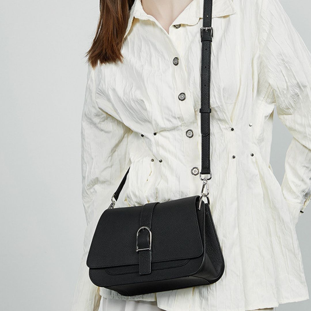 Huntington Veil Handbag: Timeless Elegance in Genuine Leather