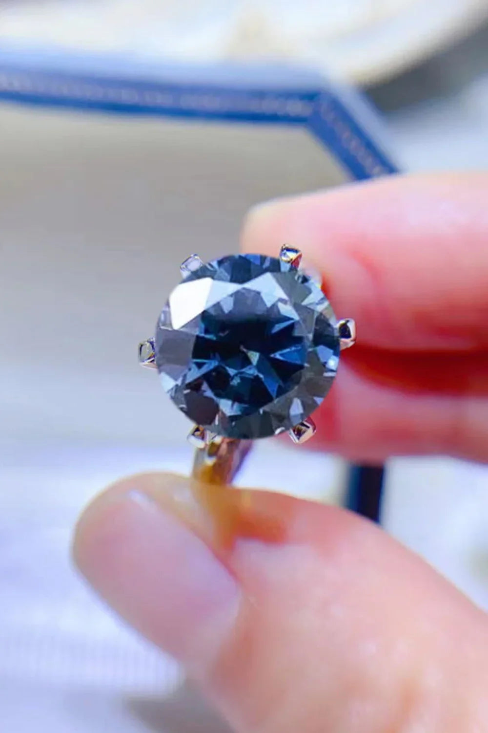 Anello Giulia - 5 Carat Moissanite Sterling Silver Shine Women's Ring Velanci