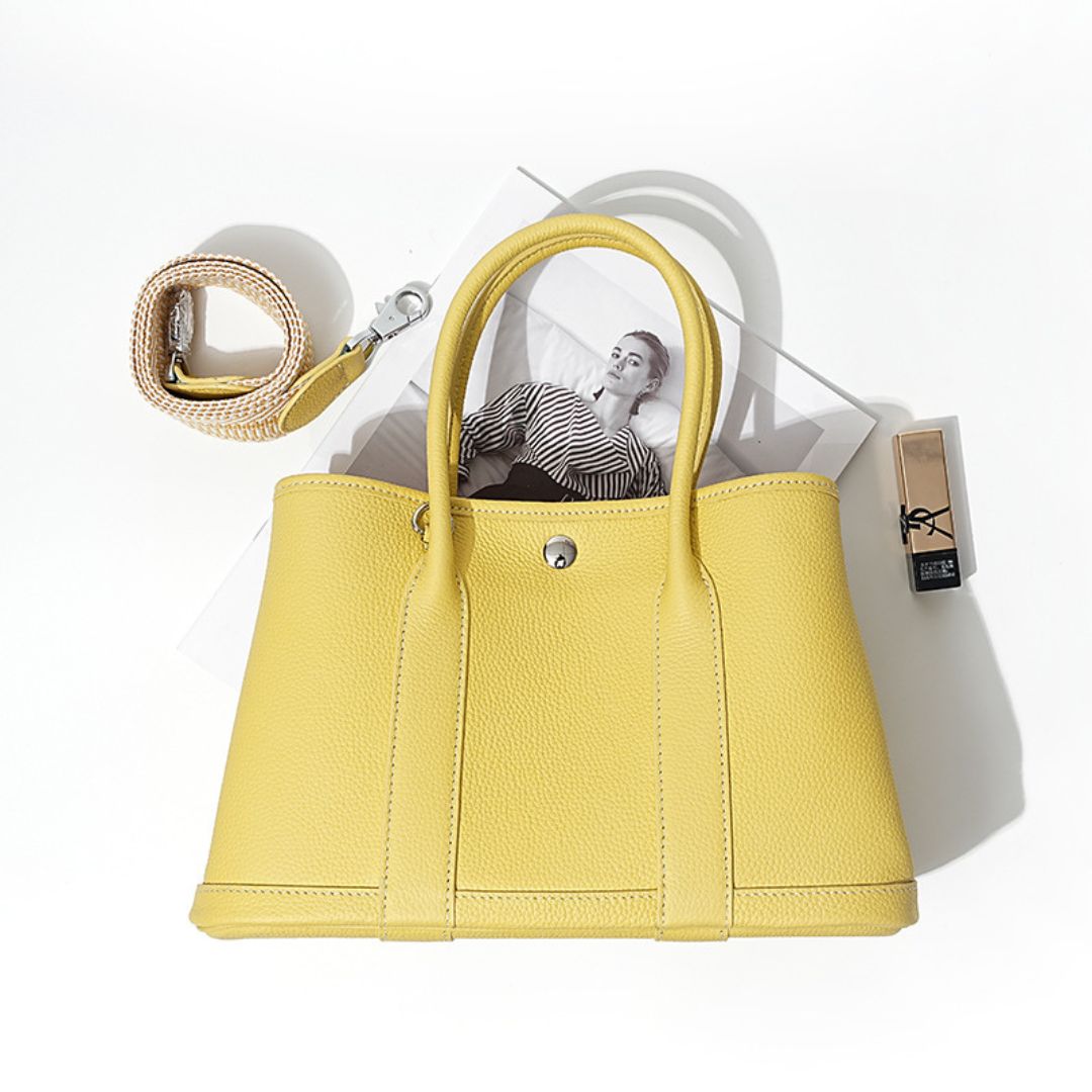 Royaume Secret Handbag: Elegance Redefined