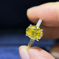 Anello Elena - 2 Carat Moissanite Sterling Silver Ring Women's Ring Velanci