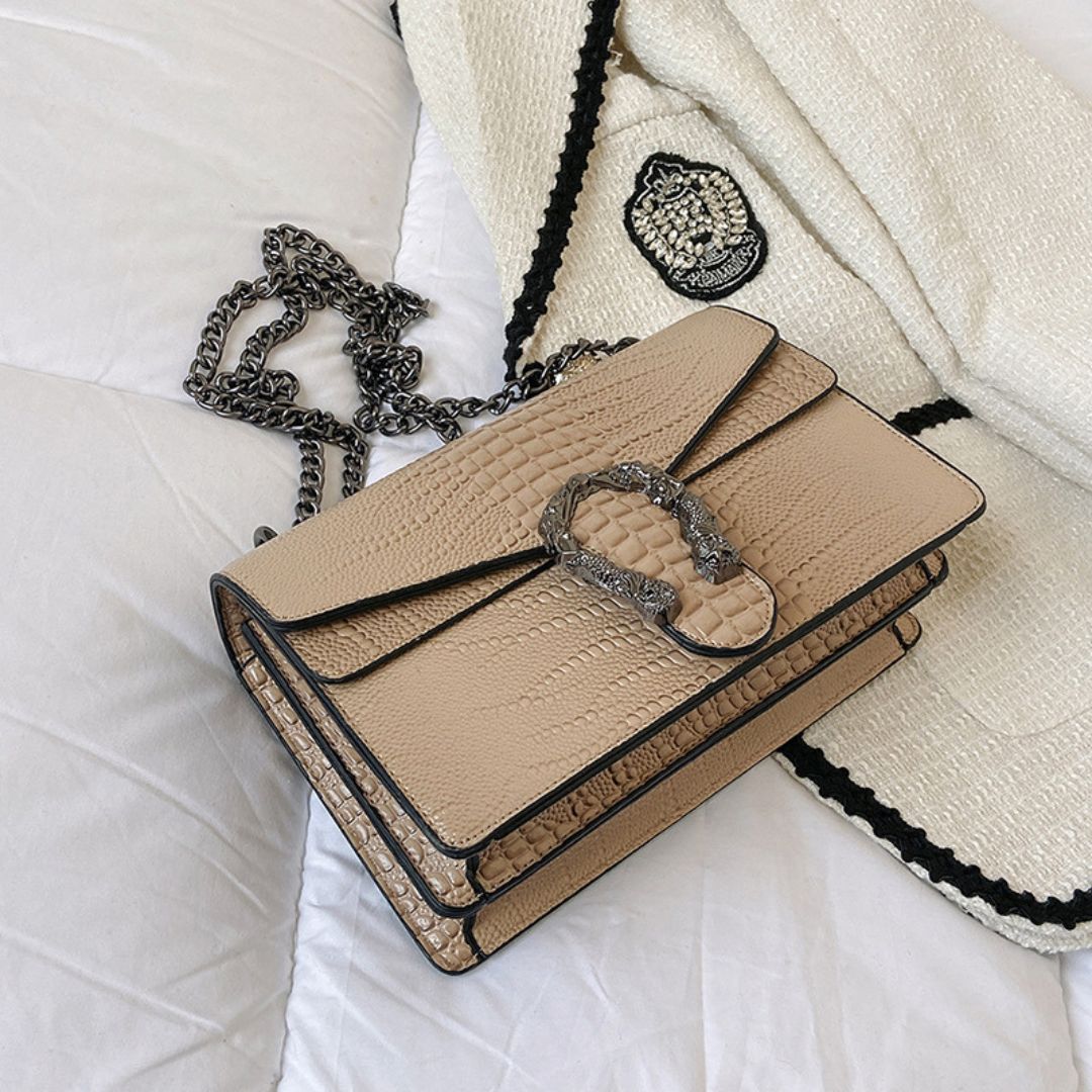 Velanci Noblesse Éclatante Leather Handbag