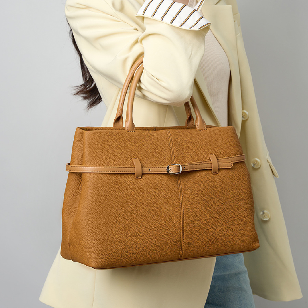 Velanci Suprême Leather Handbag: A Masterpiece of Elegance