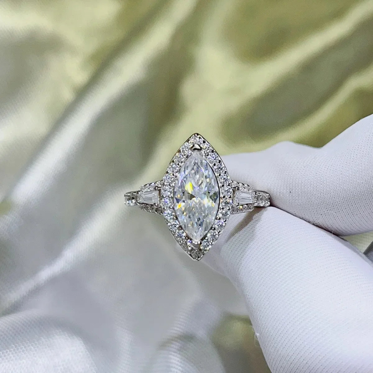 2 Carat Sterling Moissanite Ring Vittoria - Coastal Sparkle Women's Ring Velanci