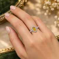 Teardrop Ring Isabella - 1 Carat Moissanite Contrast Women's Ring Velanci