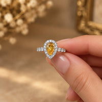 Teardrop Ring Isabella - 1 Carat Moissanite Contrast Women's Ring Velanci