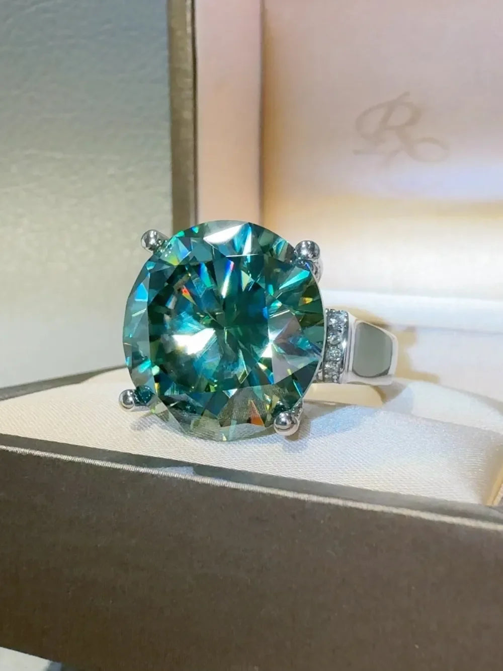 Ring Bianca - 20ct Moissanite Sterling Silver Ring Women's Ring Velanci