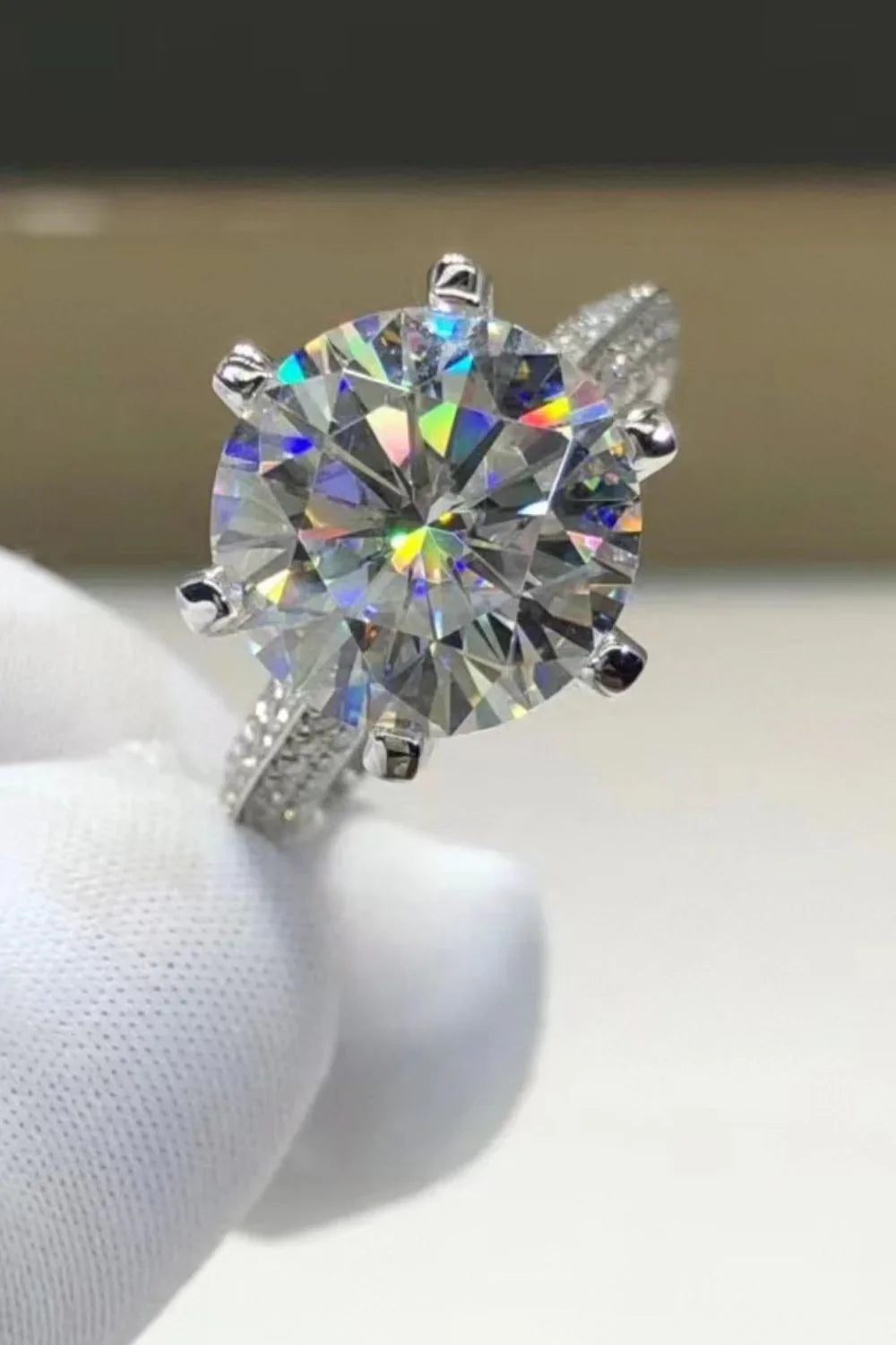 Ring Bianca - Minimalist 5 Carat Moissanite, 6-Prong Women's Ring Velanci