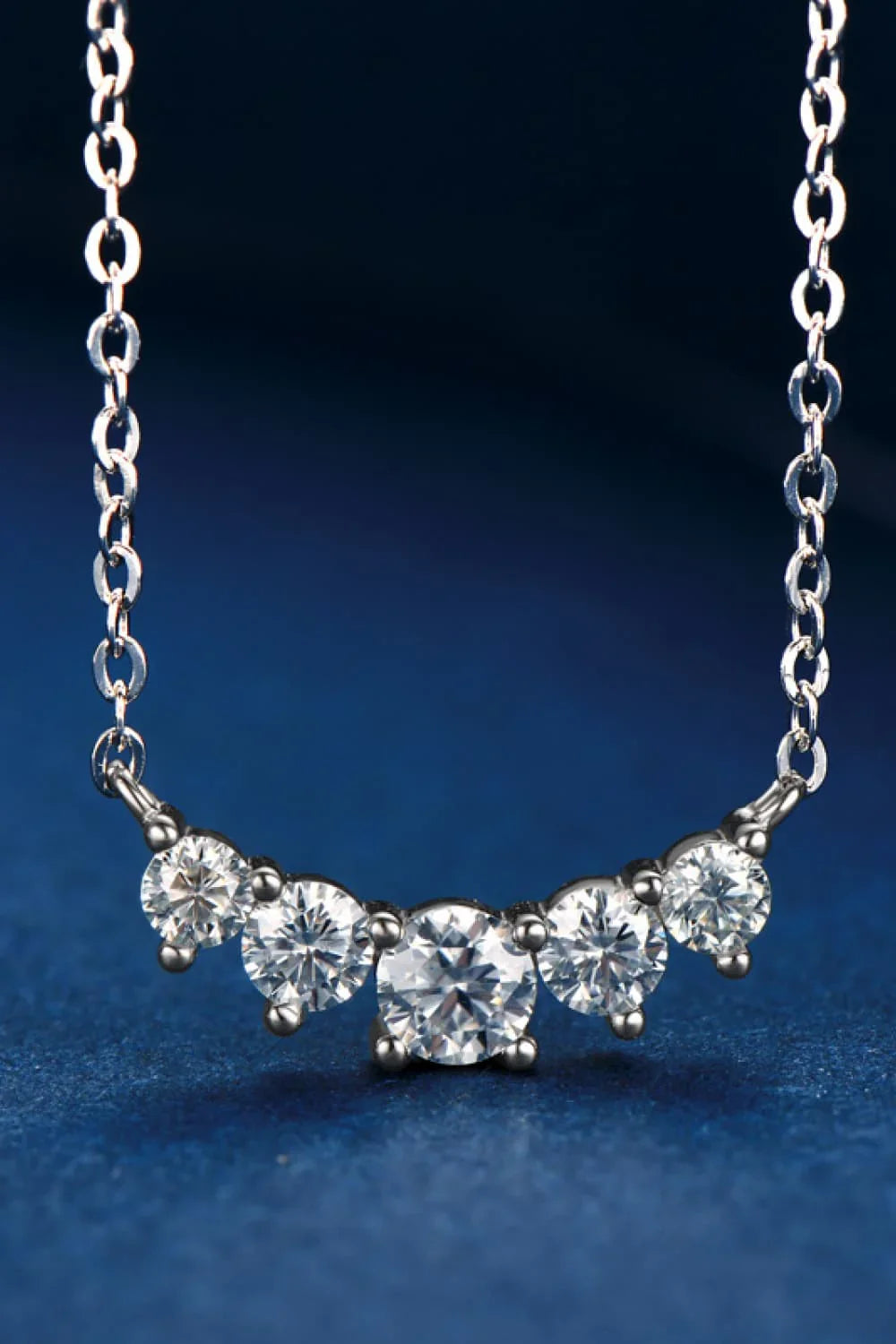 Platinum Plated Minimalist Moissanite Pendant Necklace - Arc Velanci
