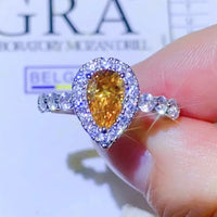 Teardrop Ring Isabella - 1 Carat Moissanite Contrast Women's Ring Velanci