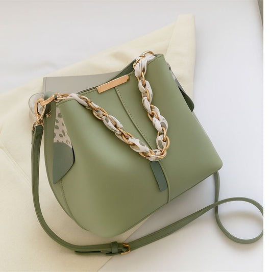 Velanci Charme Éternel Leather Handbag