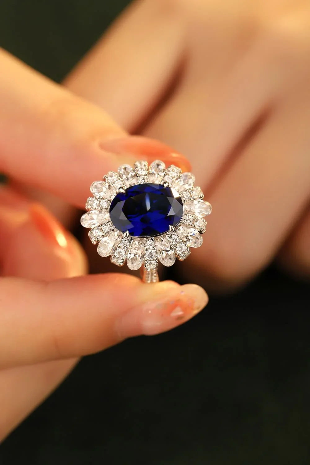 Ring Alessia - 5 Carat Lab-Grown Sapphire Flower Gleam Women's Ring Velanci
