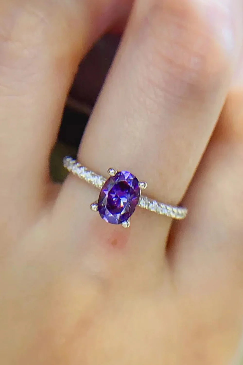 Ring Isabella - Purple Moissanite 1ct, 4-Prong Band Women's Ring Velanci