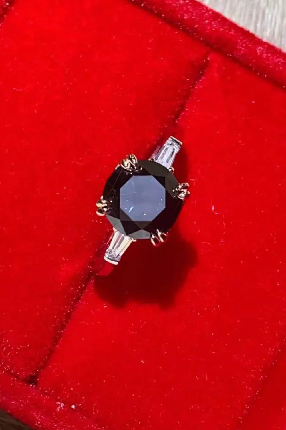 2 Carat Moissanite Ring Francesca - Minimalist Black Center Women's Ring Velanci