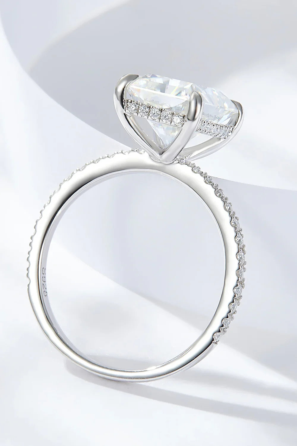 Moissanite Ring Giulia - 4-Carat Classic Sparkle Finish Women's Ring Velanci