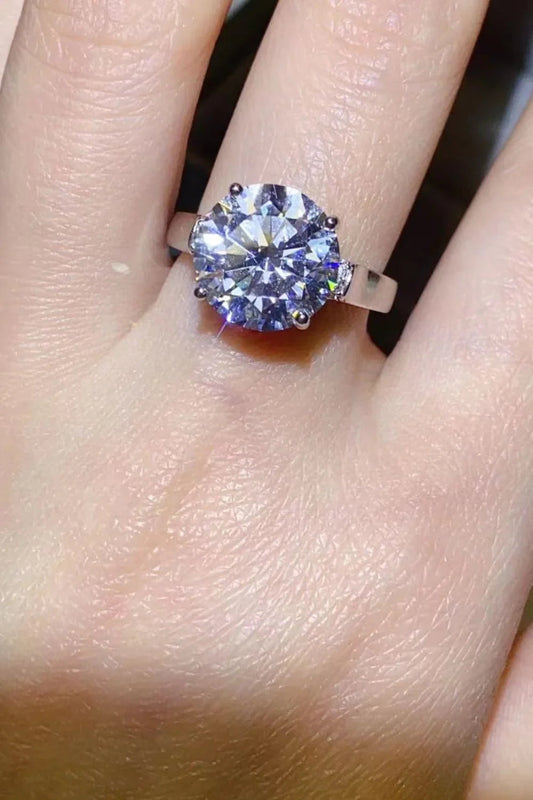 5 Carat Moissanite Ring Giovanna - Minimalist Brilliance Women's Ring Velanci