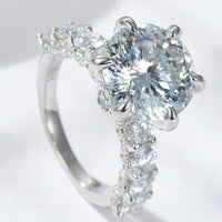 3-Carat Moissanite Ring Giulia - Coastal Sparkle Everyday Women's Ring Velanci