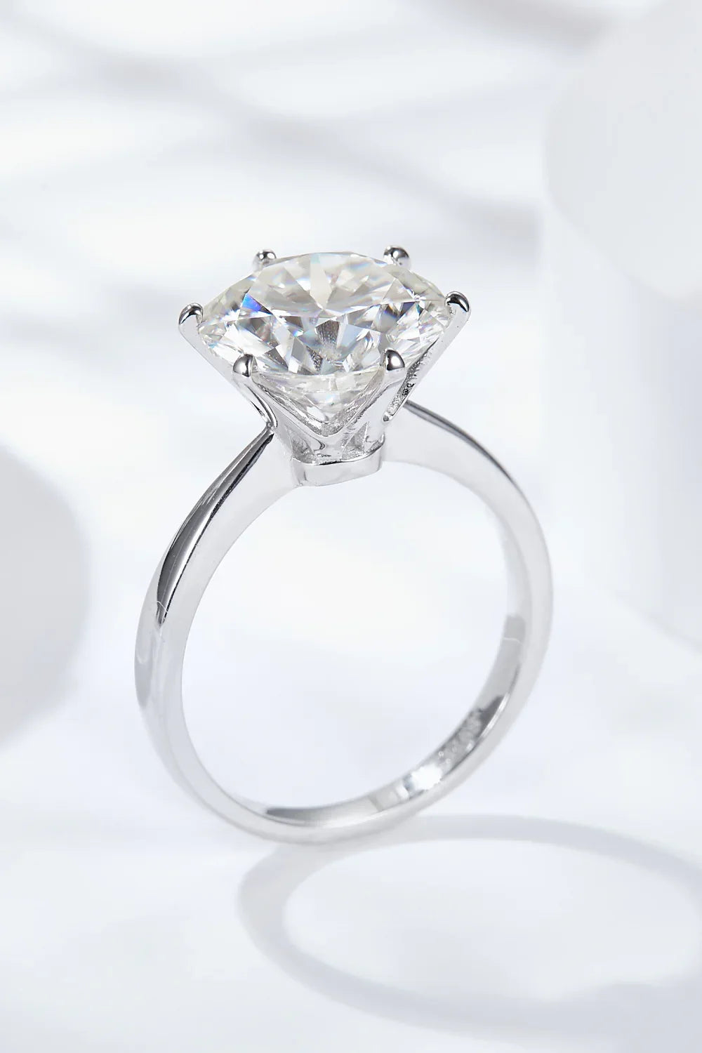 Ring Isabella - 5 Carat Moissanite Solitaire Shine Women's Ring Velanci