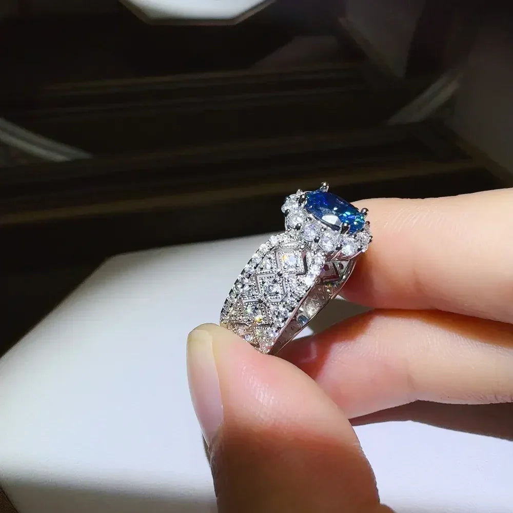 Ring Alessia - 1 Carat Moissanite Halo Sterling Silver Women's Ring Velanci